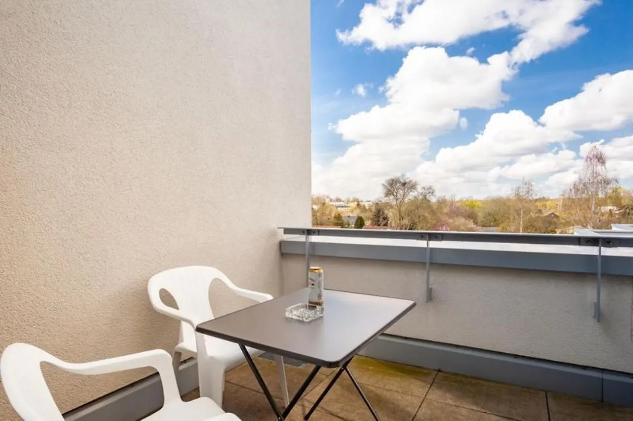 Apartment Beautiful Room With Balcony Direction To Messe Hannover