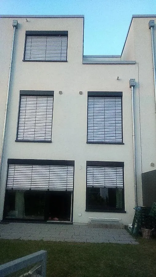 Beautiful Room With Balcony Direction To Messe Hannover Apartment
