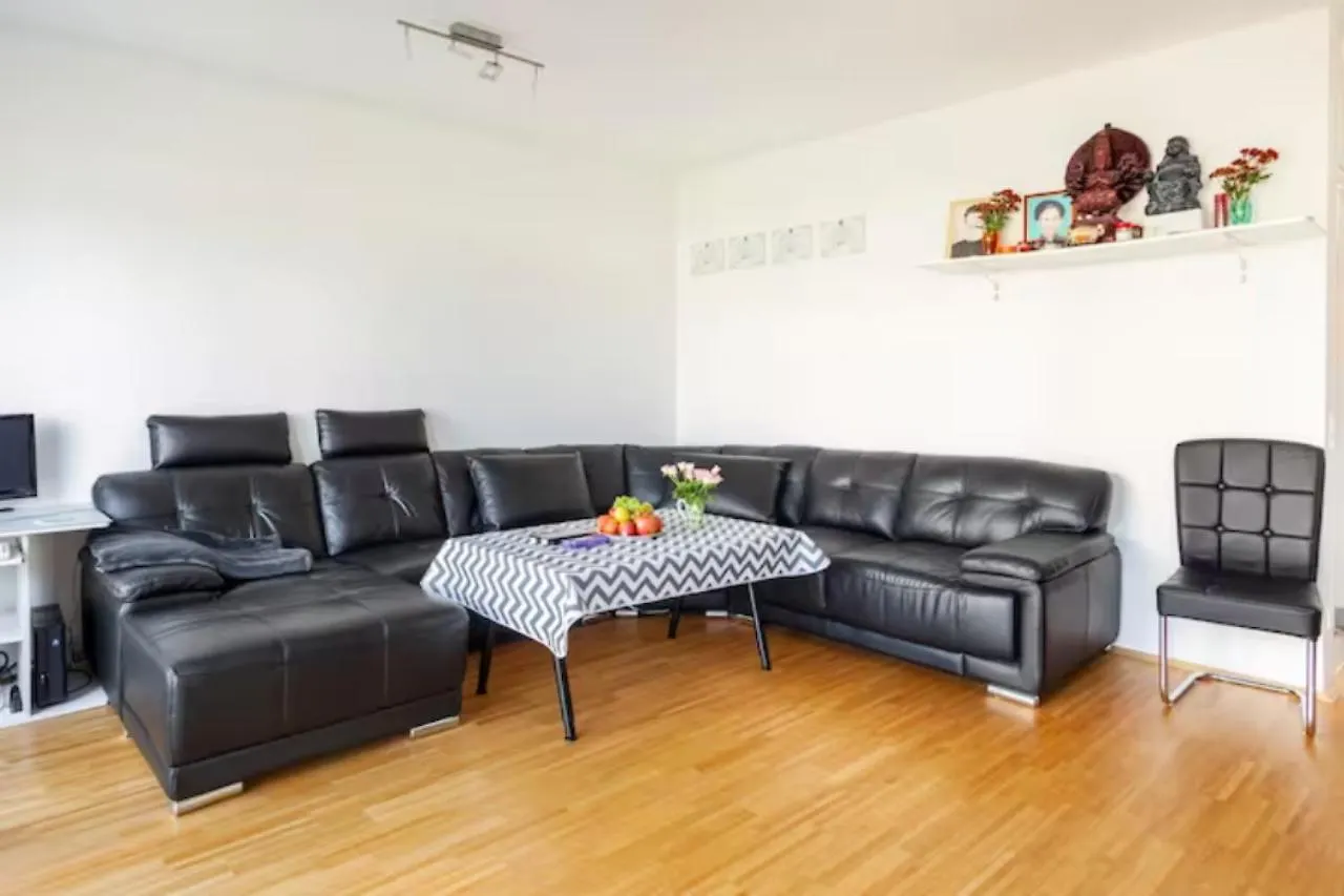 Beautiful Room With Balcony Direction To Messe Hannover 0*,  Deutschland